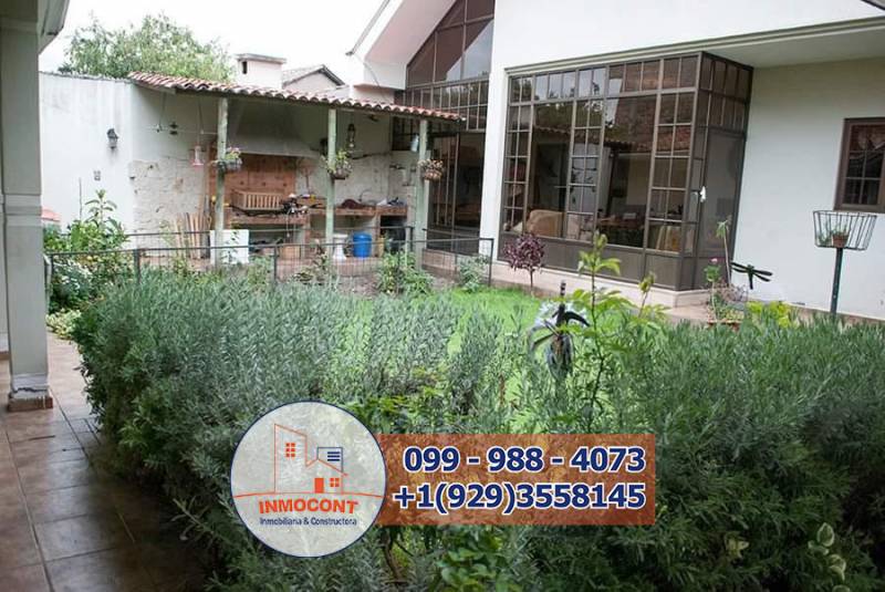 C1467 CASA EN VENTA, Sector Av. Primero de Mayo
